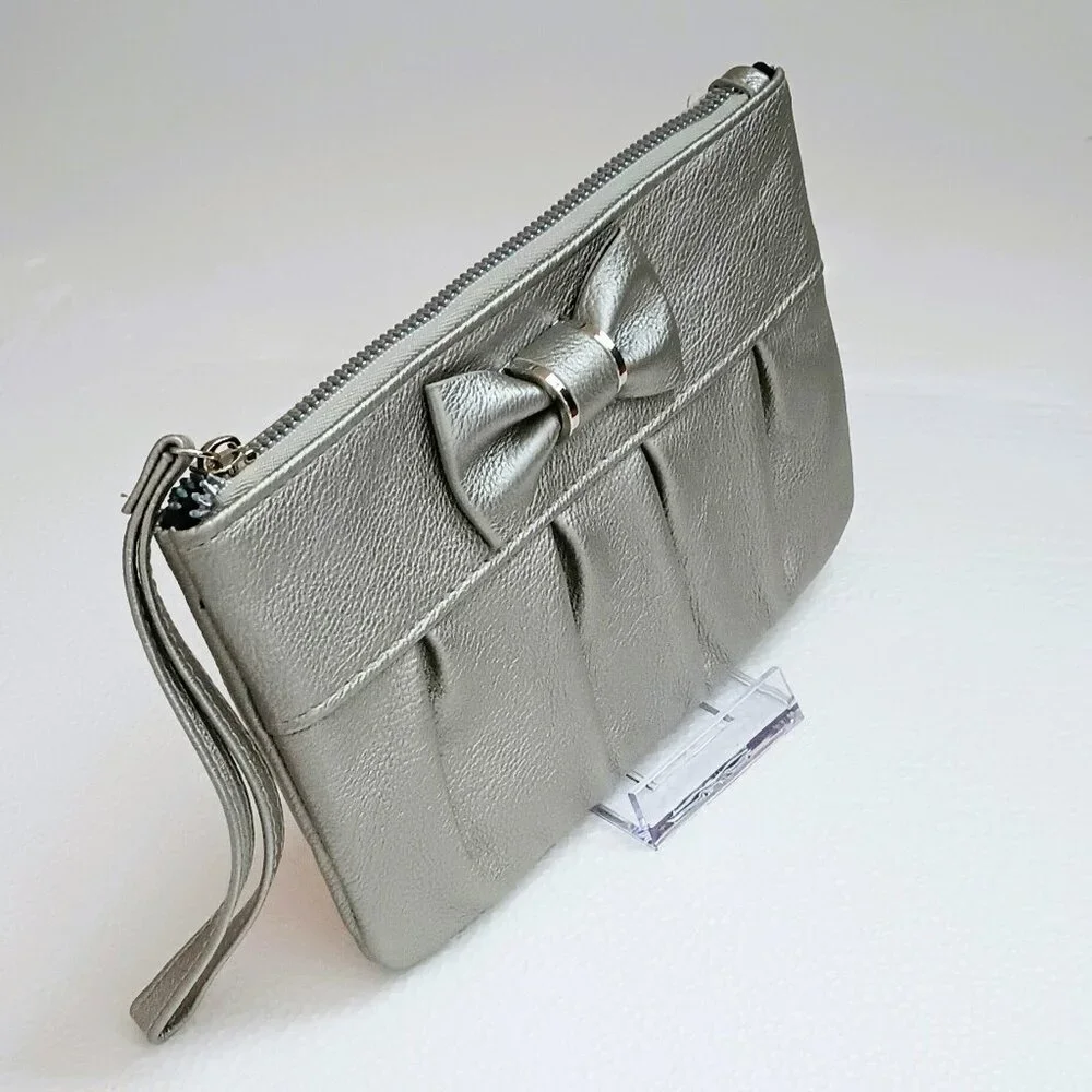 Safe Keeper Silver RFID Wristlet Women's Evening Clutch Bag Pleated w Big Bow